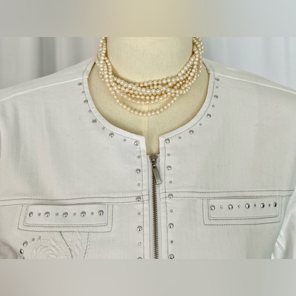 Alfred Dunner White Blazer with Textured Fabric and Rhinestone Accents (741) - Picture 7 of 13